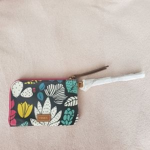 NWT Eliza Wristlet Dark Floral